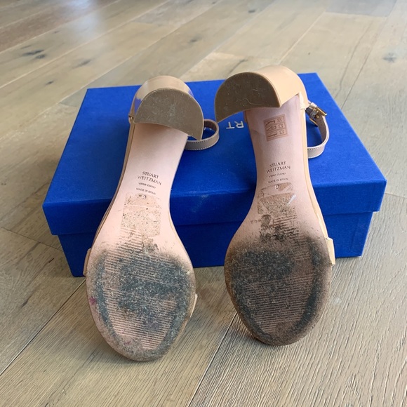 Stuart Weitzman - Picture 4 of 4